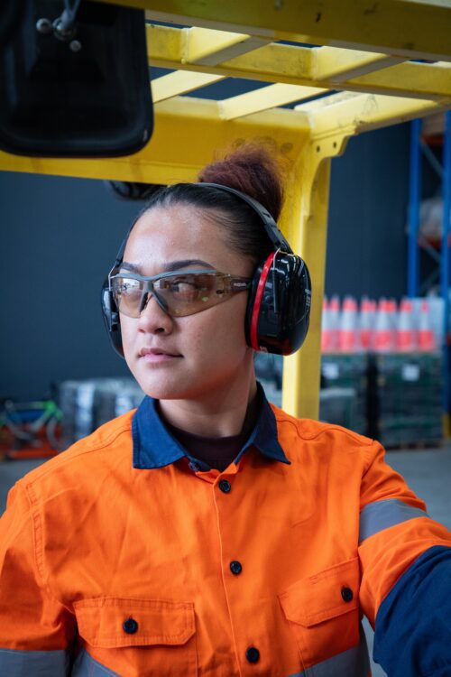 Red Maxisafe Earmuff 32dB - Class 5 - Image 10